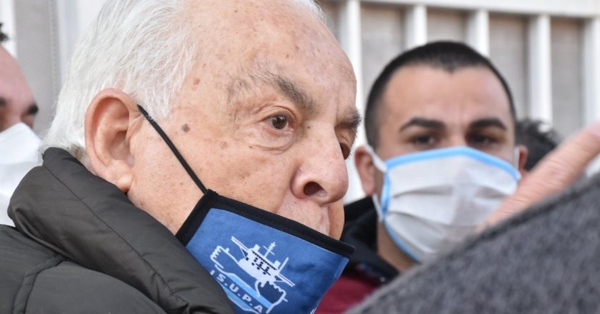 La oposición apuesta a la acefalía para bloquear el regreso de «VIno Caliente» al sindicato y amenazan con paros