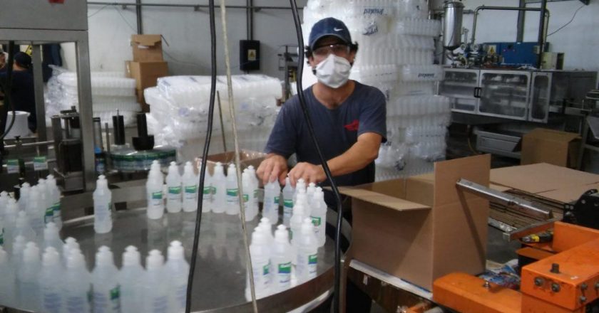 Químicos firman 52% para la rama baterías y detonan el techo salarial 2020