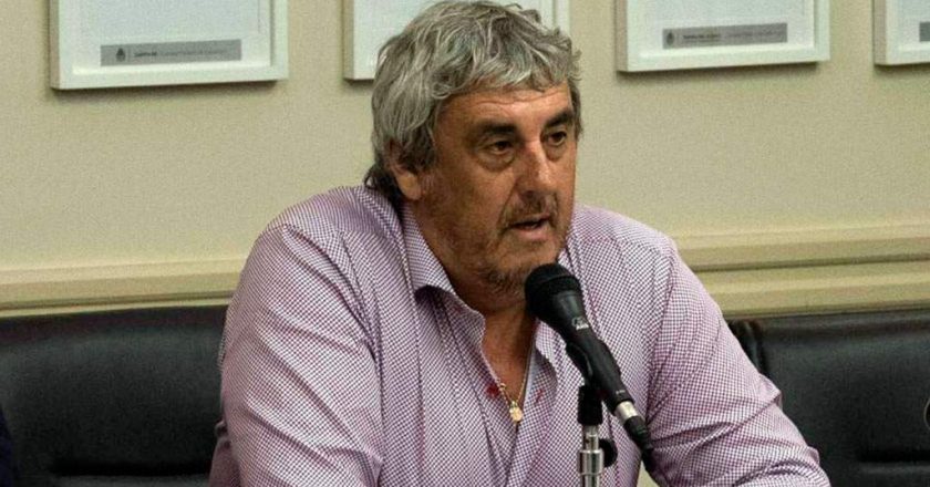 A un paso de la fase de distanciamiento, docentes advierten que vence el acuerdo salarial y amenazan con un paro nacional