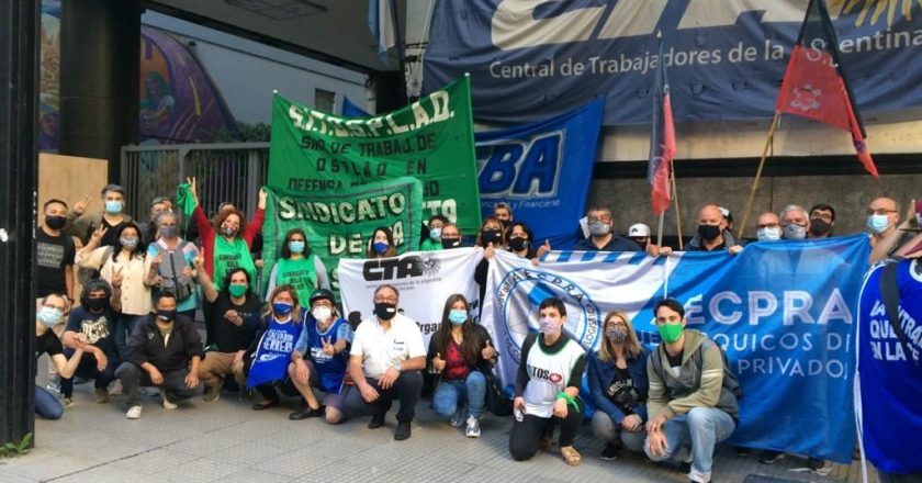 Gremios docentes piden preventivo de crisis para ajustar a los trabajadores de su obra social
