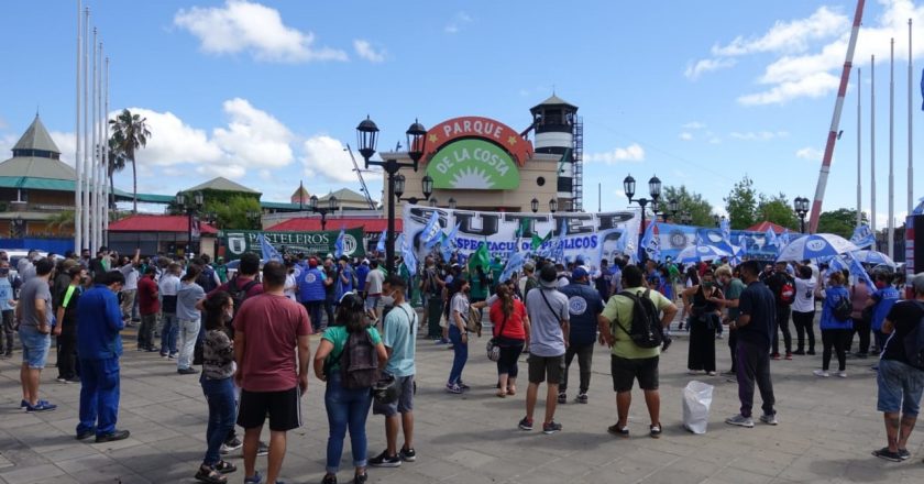 Masiva movilización para evitar el cierre y el vaciamiento del Parque de la Costa