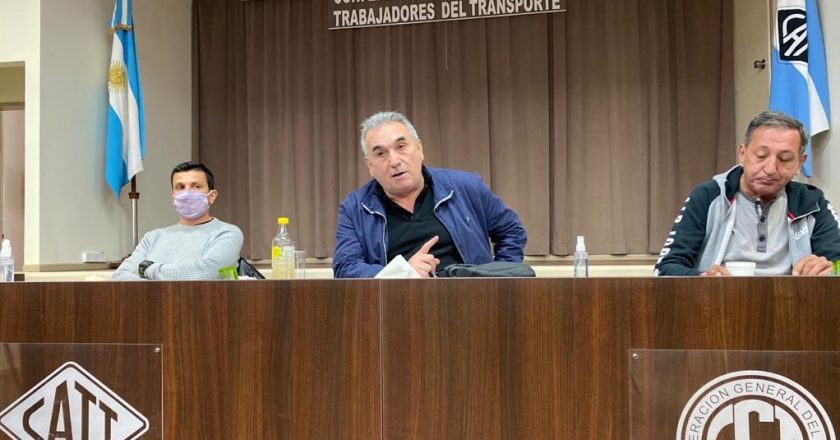 Los gremios del transporte rechazaron el cambio de fórmula jubilatoria y hablan de ajuste