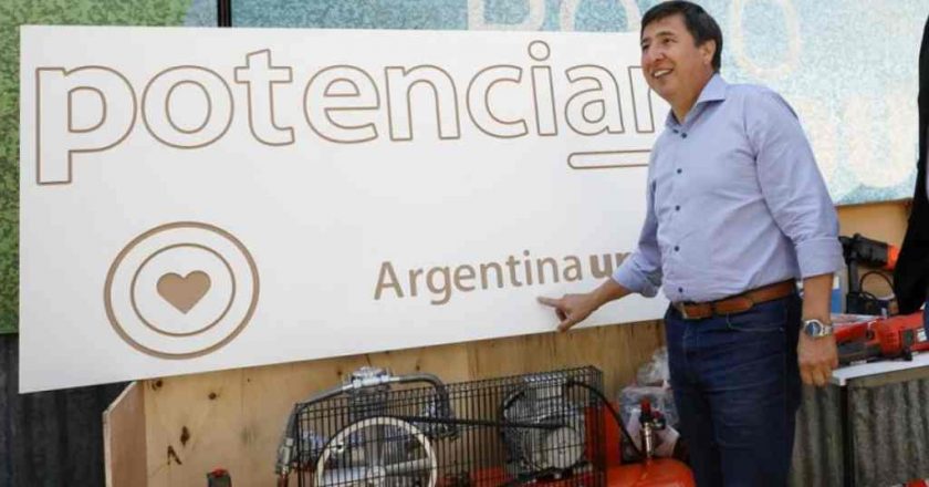 Quien contrate a beneficiarios del Potenciar Trabajo pagará menos aportes patronales