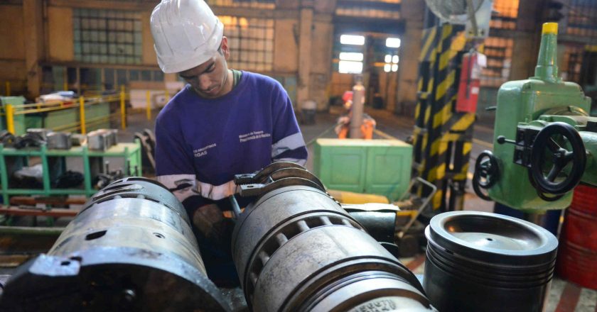 En agosto se perdieron casi 24 mil puestos de trabajo industriales