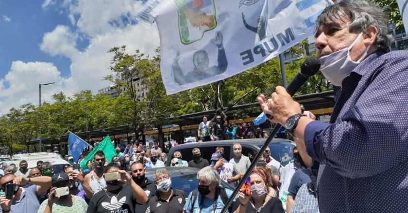 García le pide al presidente que termine la precarización laboral en los municipios