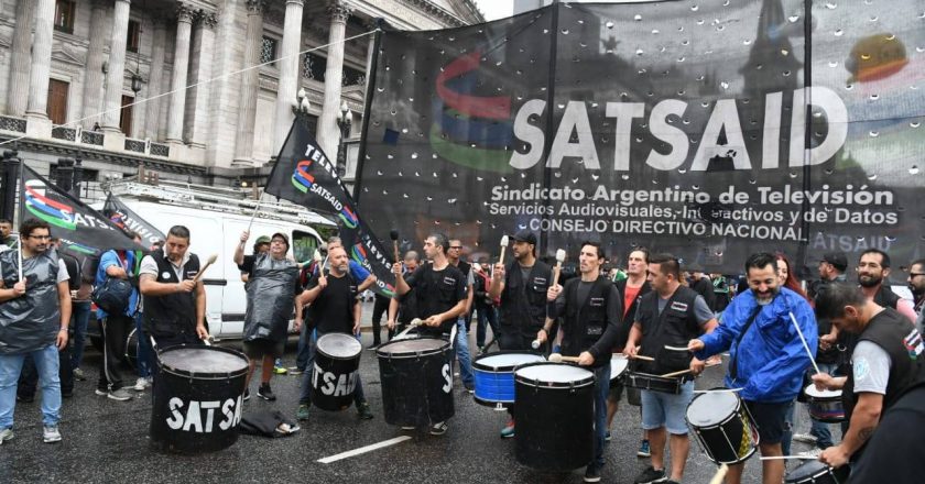 El sindicato de la televisión lanza una huelga que amaga con parar todas las programaciones