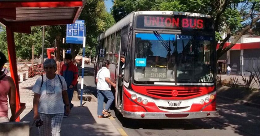 Trabajo presentó junto a la UTA el programa para incluir mujeres en el transporte automotor